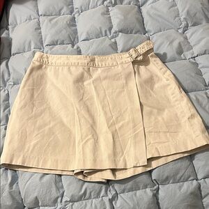Gap Khaki Skort, size 6